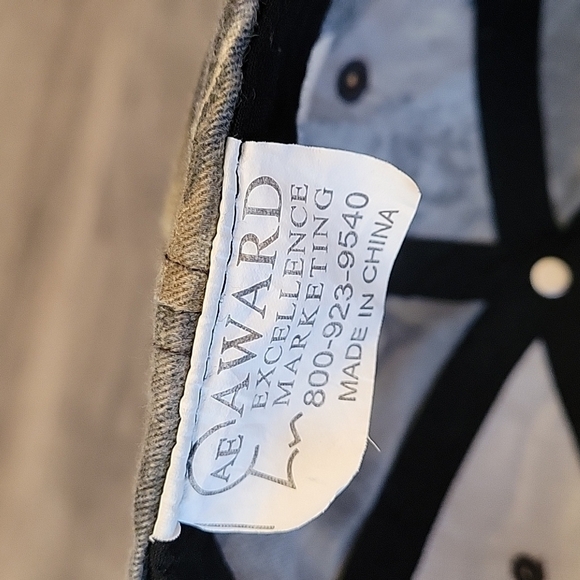 Vintage Camo Nations Rent Hat - Picture 7 of 10